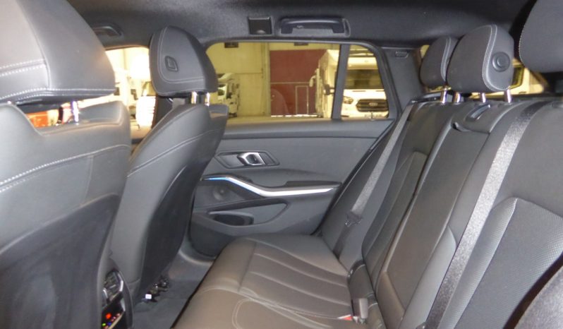 
								BMW serie 3 320d  pack M. touring lleno									