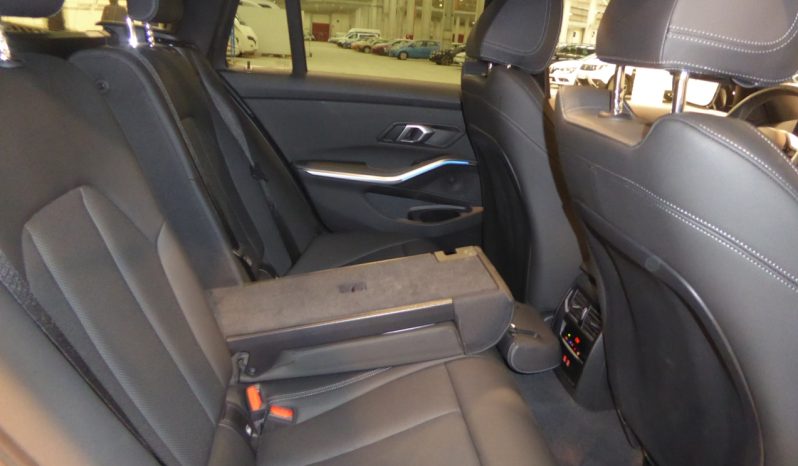 
								BMW serie 3 320d  pack M. touring lleno									