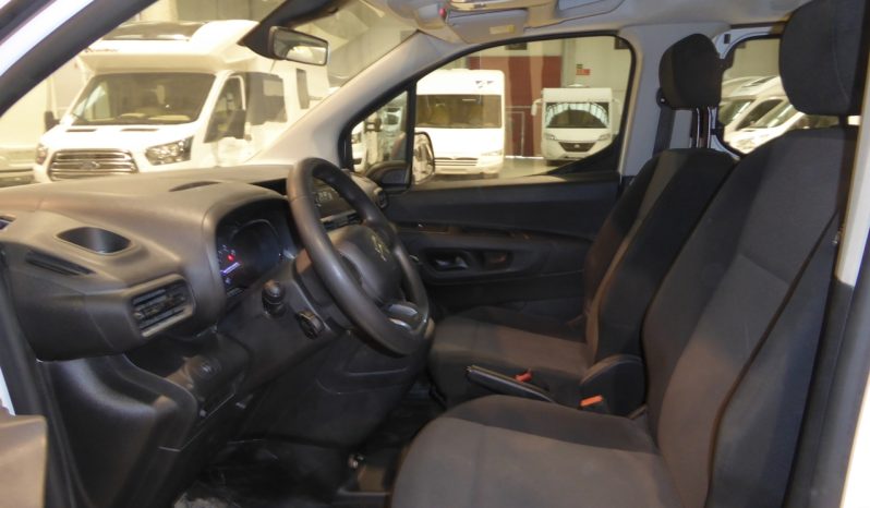 
								CITROEN Berlingo Talla M BlueHDi 100 LIVE L1H1 lleno									