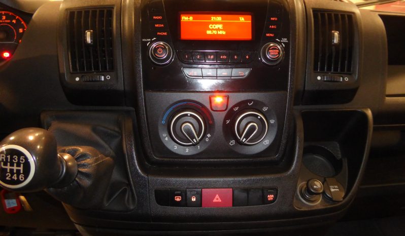 
								Citroen Jumper BlueHDi 130CV Furgon 35 L4H3 lleno									