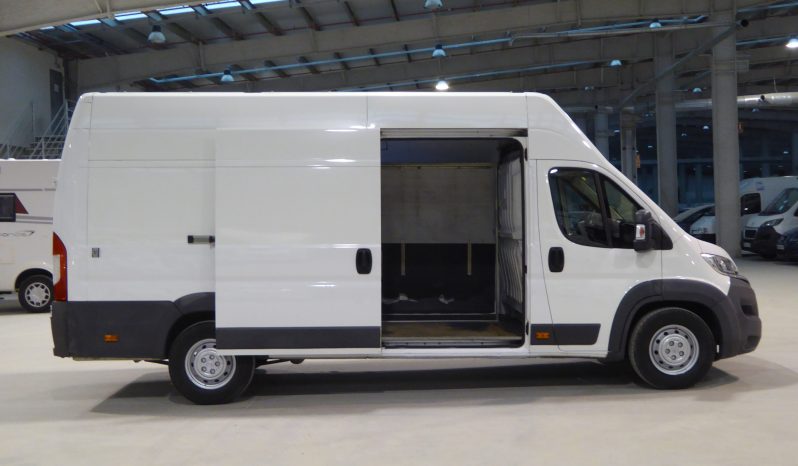 
								Citroen Jumper BlueHDi 130CV Furgon 35 L4H3 lleno									