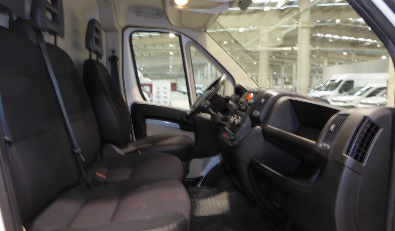 
								Citroen Jumper BlueHDi 130CV Furgon 35 L4H3 lleno									