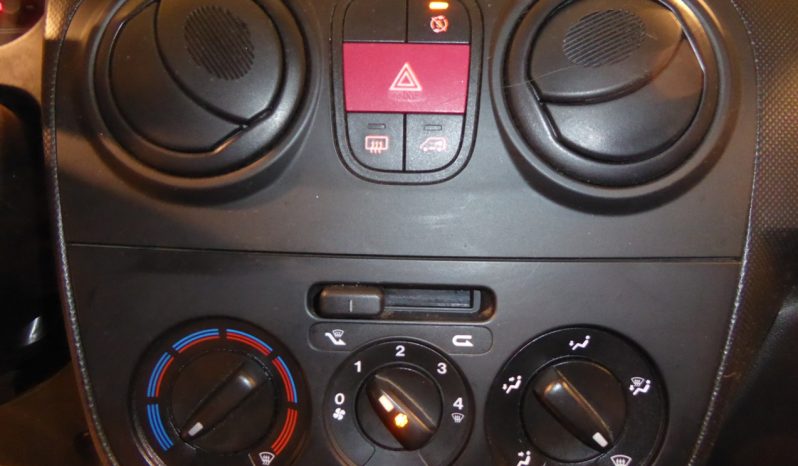 
								FIAT Fiorino Cargo Base 1.3 Mjet 75 CV lleno									