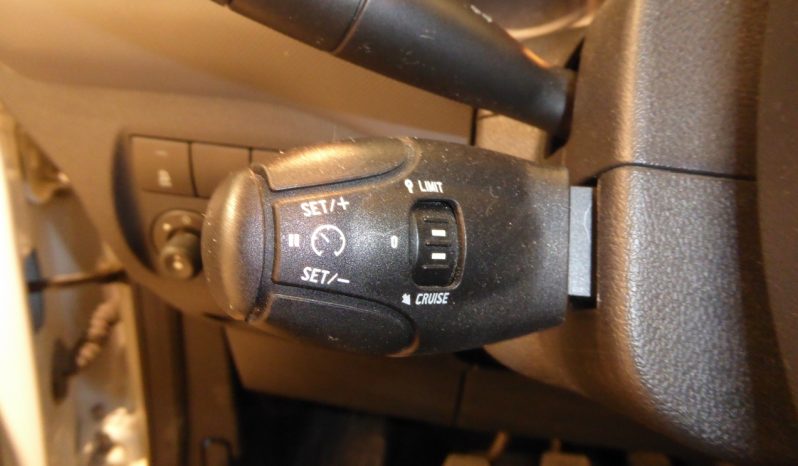 
								PEUGEOT Partner L1 1.6 HDi 75 CV isotermo IR nuevo lleno									