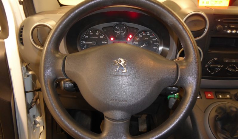 
								PEUGEOT Partner L1 1.6 HDi 75 CV isotermo IR nuevo lleno									