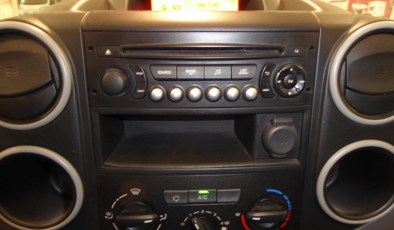 
								PEUGEOT Partner L1 1.6 HDi 75 CV isotermo IR nuevo lleno									