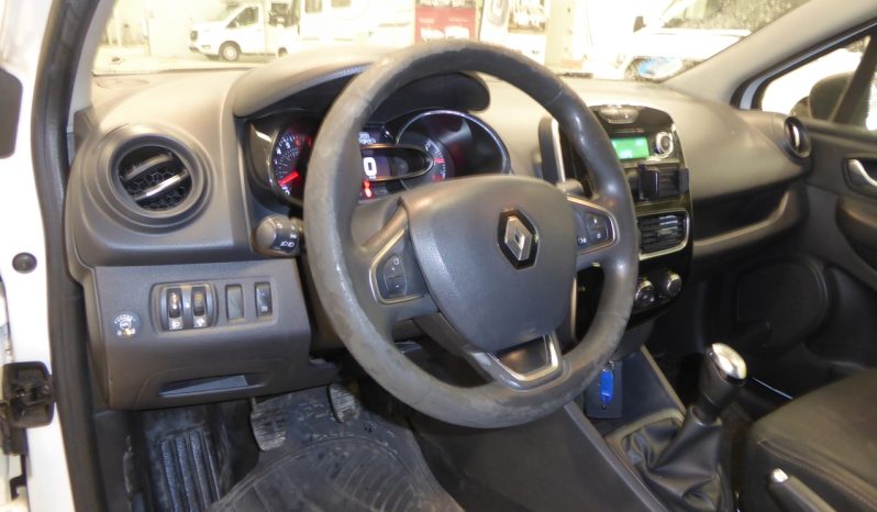 
								Renault Clio Business SCe  70CV lleno									