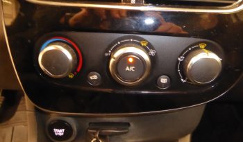 
									Renault Clio Business SCe  70CV lleno								