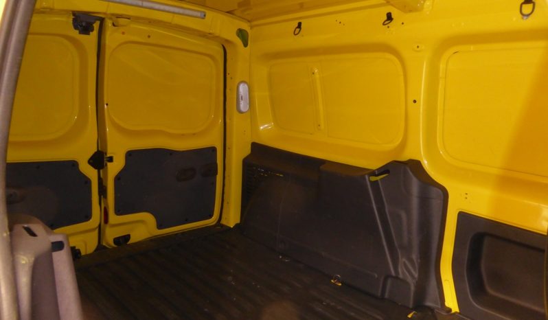 
								RENAULT Kangoo Maxi 2p dCi 95CV E6 lleno									