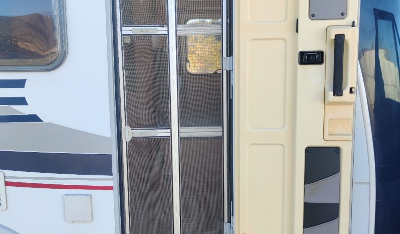 
								CAMPER HYMER ERIBA VAN PERFILADA COMPACTA 6 MTS CAMA TRANSVERSAL + MALETERO lleno									