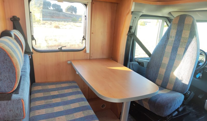 
								CAMPER HYMER ERIBA VAN PERFILADA COMPACTA 6 MTS CAMA TRANSVERSAL + MALETERO lleno									