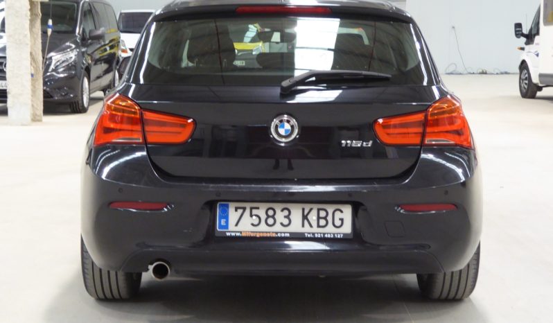 
								BMW Serie 1, 116D 116cv lleno									