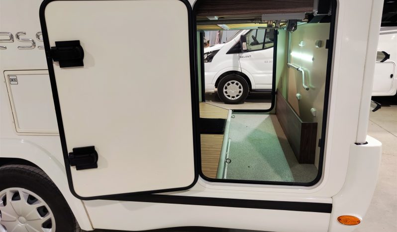 
								BENIMAR TESSORO 440 UP PERFILADA COMPACTA POCOS KMS. lleno									