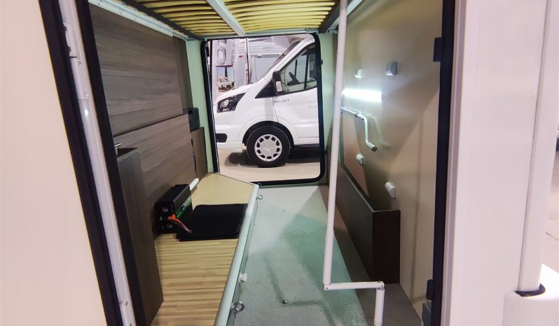 
								BENIMAR TESSORO 440 UP PERFILADA COMPACTA POCOS KMS. lleno									