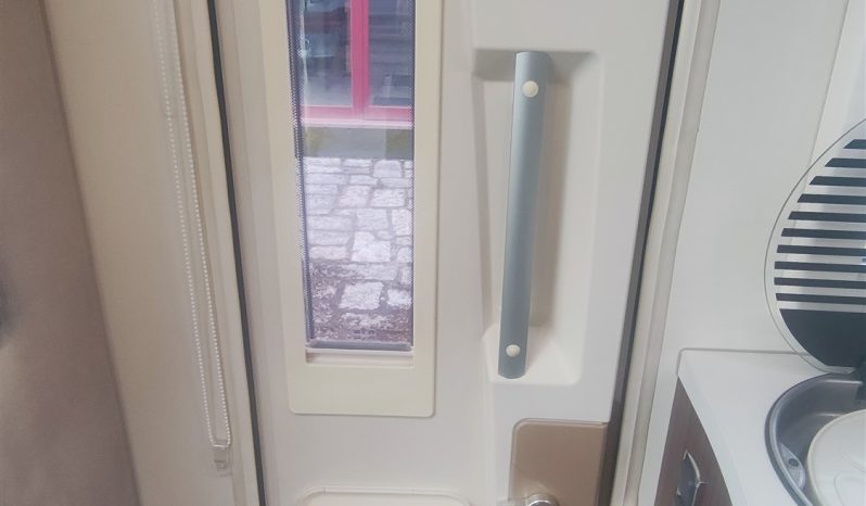 
								BENIMAR TESSORO 440 UP PERFILADA COMPACTA POCOS KMS. lleno									