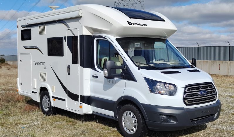 
								BENIMAR TESSORO 440 UP PERFILADA COMPACTA POCOS KMS. lleno									