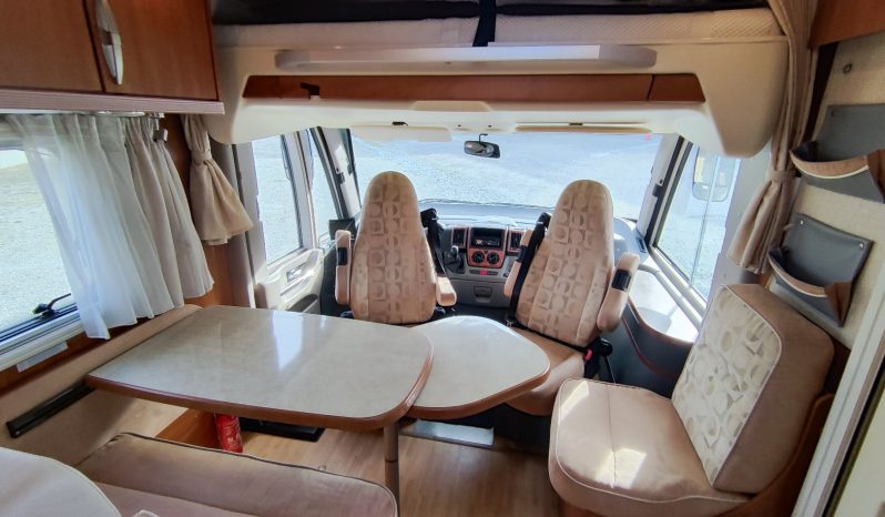 
								HYMER ERIBA 678, 160 CVS. INTEGRAL GAMA ALTA CAMAS PARALELAS lleno									