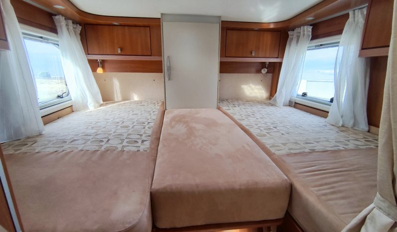 
								HYMER ERIBA 678, 160 CVS. INTEGRAL GAMA ALTA CAMAS PARALELAS lleno									