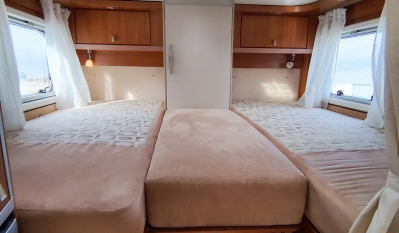 
								HYMER ERIBA 678, 160 CVS. INTEGRAL GAMA ALTA CAMAS PARALELAS lleno									