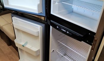 
									MCLOUIS NEVIS 880 SERIE LIMITADA YEARLING 881 INTEGRAL GAMA ALTA CAMA ISLA lleno								