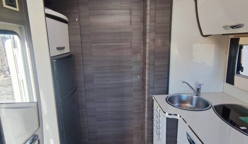 
								MCLOUIS NEVIS 880 SERIE LIMITADA YEARLING 881 INTEGRAL GAMA ALTA CAMA ISLA lleno									