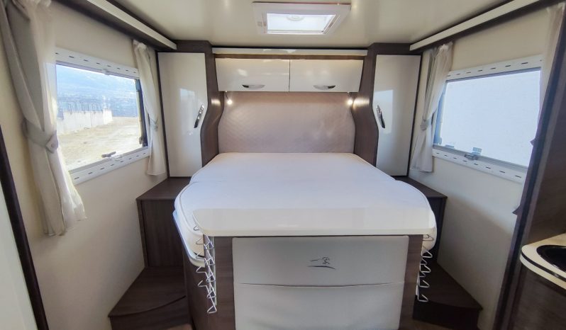 
								MCLOUIS NEVIS 880 SERIE LIMITADA YEARLING 881 INTEGRAL GAMA ALTA CAMA ISLA lleno									