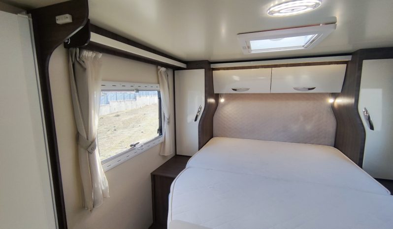 
								MCLOUIS NEVIS 880 SERIE LIMITADA YEARLING 881 INTEGRAL GAMA ALTA CAMA ISLA lleno									