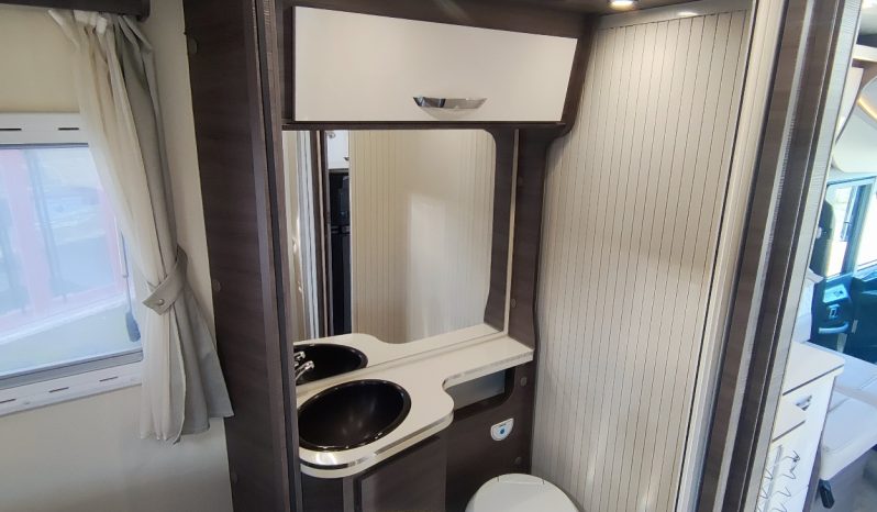 
								MCLOUIS NEVIS 880 SERIE LIMITADA YEARLING 881 INTEGRAL GAMA ALTA CAMA ISLA lleno									