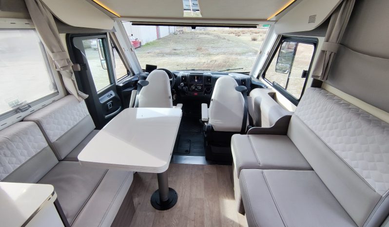 
								MCLOUIS NEVIS 880 SERIE LIMITADA YEARLING 881 INTEGRAL GAMA ALTA CAMA ISLA lleno									