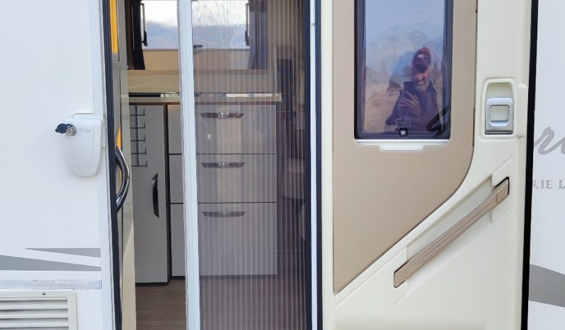 
								MCLOUIS NEVIS 880 SERIE LIMITADA YEARLING 881 INTEGRAL GAMA ALTA CAMA ISLA lleno									