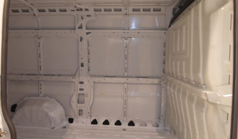 
								FIAT DUCATO 33 2.3 Multijet Furgon medio Alto 140CV lleno									