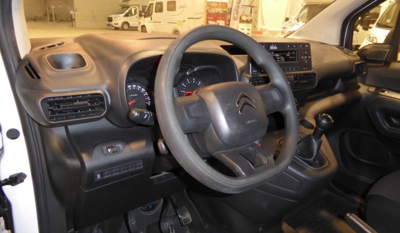 
								CITROEN BERLINGO Talla M BlueHDi 100 CV CONTROL lleno									