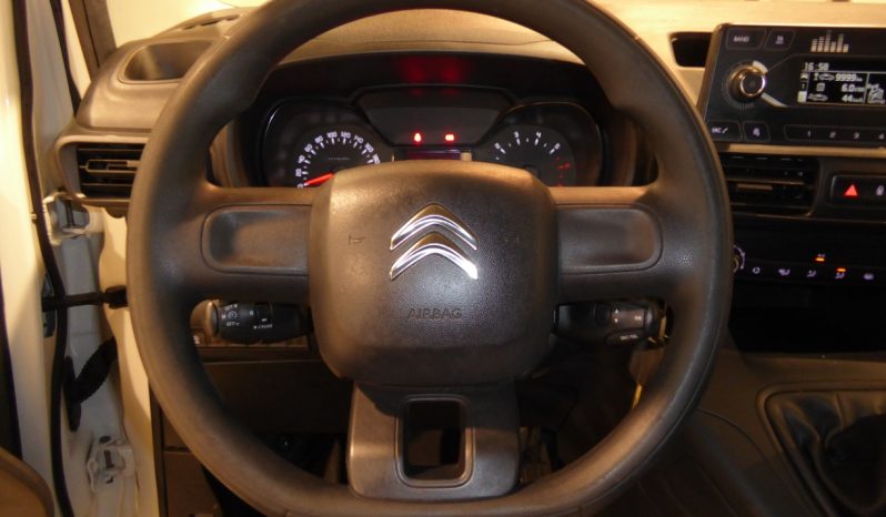 
								CITROEN BERLINGO Talla M BlueHDi 100 CV CONTROL lleno									