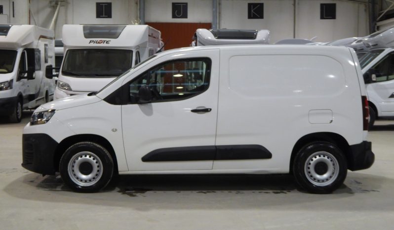 
								CITROEN BERLINGO Talla M BlueHDi 100 CV CONTROL lleno									