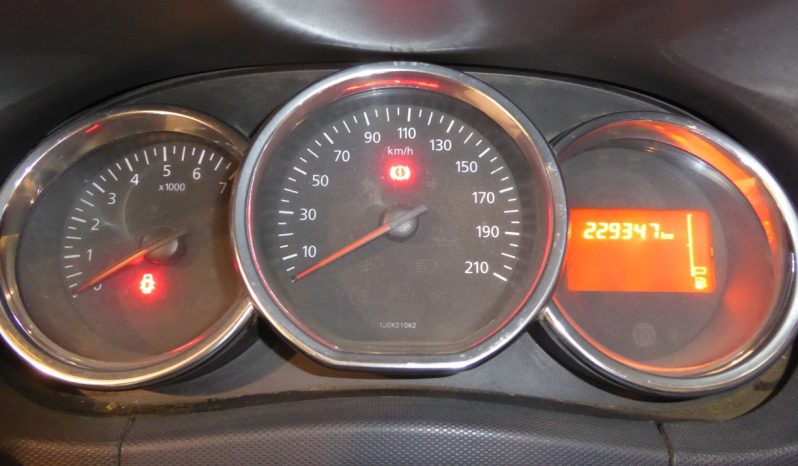 
								Dacia Duster 4X4 Essential Blue dCi 110CV lleno									