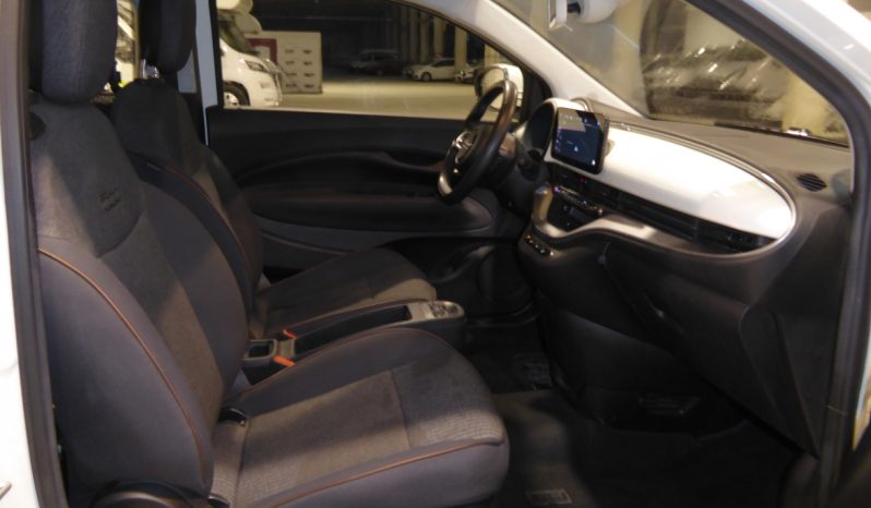 
								FIAT 500 Icon Hb 320km 118CV van 2 plazas lleno									