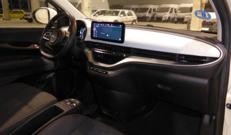 
								FIAT 500 Icon Hb 320km 118CV van 2 plazas lleno									