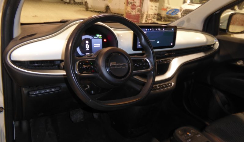 
								FIAT 500 Icon Hb 320km 118CV van 2 plazas lleno									