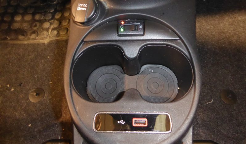 
								Fiat 500 Lounge 1.2 8v 51KW 69 CV GLP lleno									