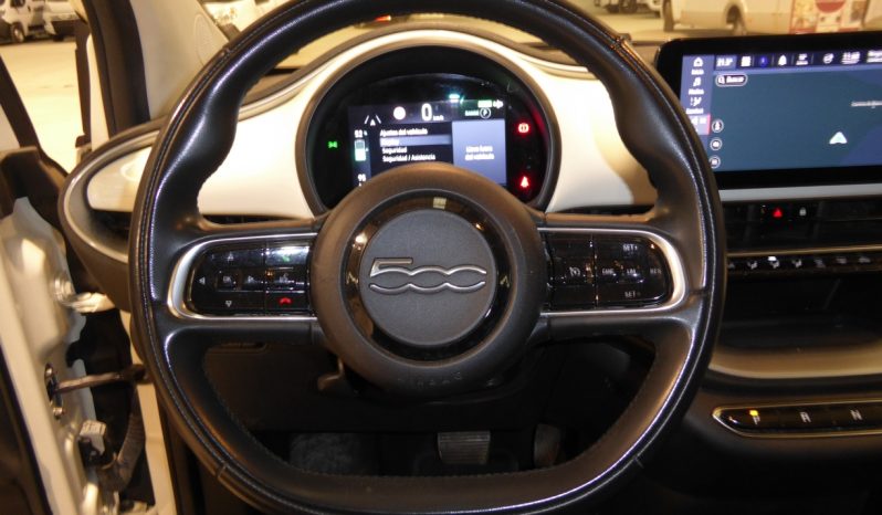 
								FIAT 500 Icon Hb 320km 118CV van 2 plazas lleno									