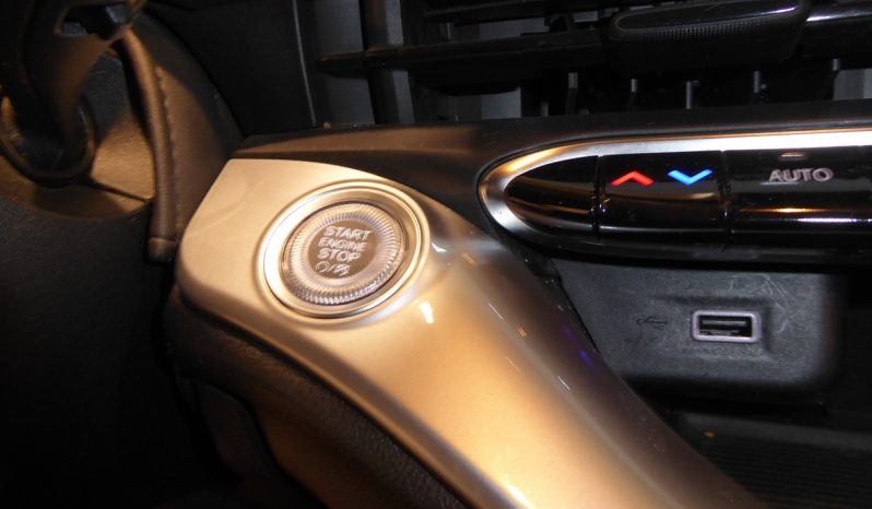 
								FIAT 500 Icon Hb 320km 118CV van 2 plazas lleno									