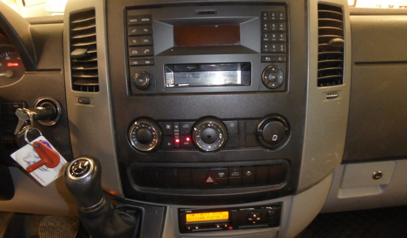 
								Mercedes Sprinter 316 NGT largo 3.5T puerta elevadora lleno									