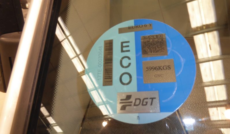 
								Mercedes Sprinter 316 NGT largo 3.5T puerta elevadora lleno									