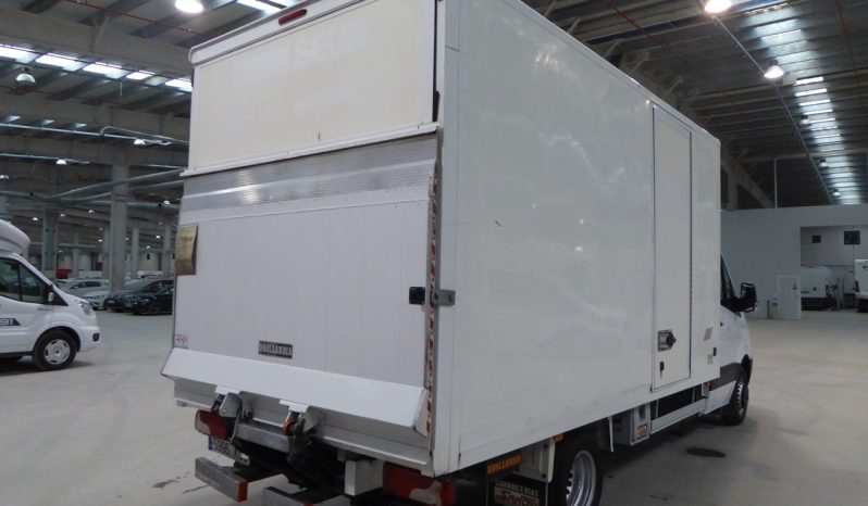 Mercedes Sprinter 316 NGT largo 3.5T puerta elevadora