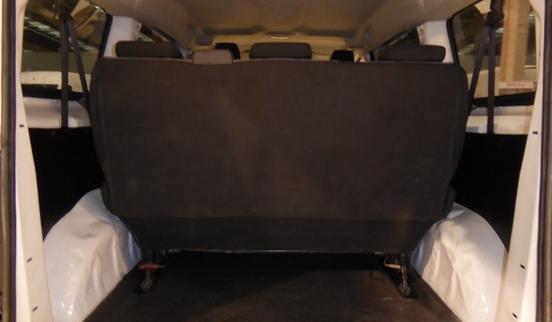 
								Peugeot Expert Combi BlueHDi 115 CV Standard 9 plazas lleno									