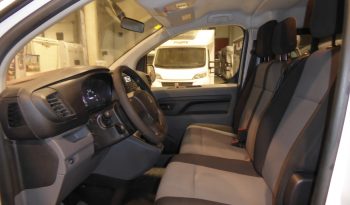 
									Peugeot Expert Combi BlueHDi 115 CV Standard 9 plazas lleno								