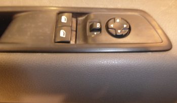 
									Peugeot Expert Combi BlueHDi 115 CV Standard 9 plazas lleno								