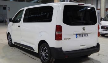 
									Peugeot Expert Combi BlueHDi 115 CV Standard 9 plazas lleno								