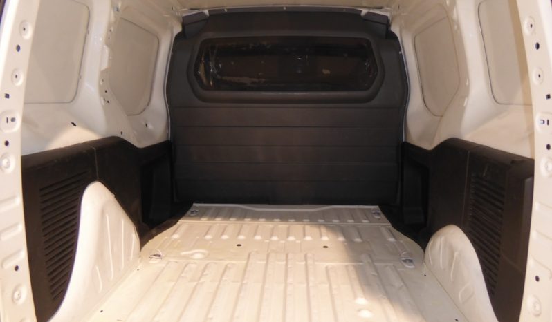 
								PEUGEOT Partner L1 1.6 HDi 75 CV lleno									