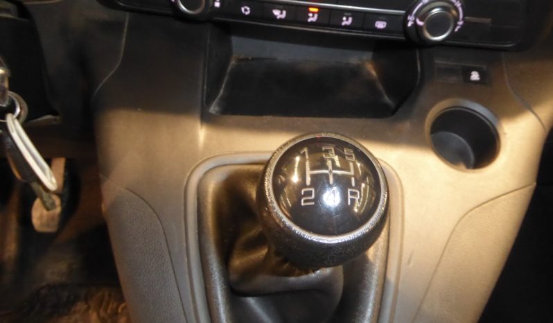 
								PEUGEOT Rifter Access Standard BlueHDi 100 CV lleno									